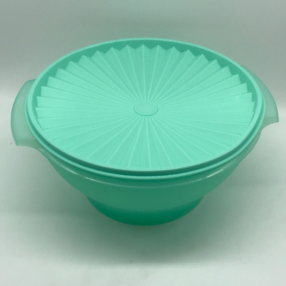 Tupperware Servalier Salad Bowl 4.3 Liter